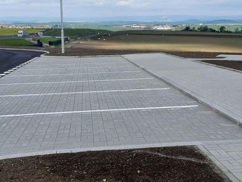 ŘSD otevřelo u Smolnice na Lounsku novou odpočívku u dálnice D7.