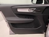 Volvo XC40 (2026) B4 AUT DARK PLUS - náhled 7