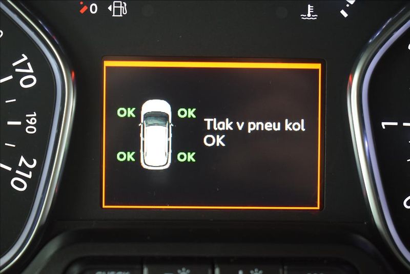 Peugeot Traveller 2,0 HDi, 8-míst, NAVIGACE - fotka 27 z 33