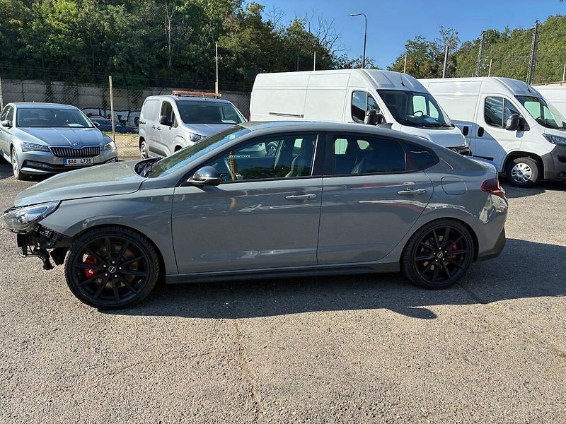 Hyundai i30 N Performance 2.0 T-GDI 202 kW - fotka 4 z 20