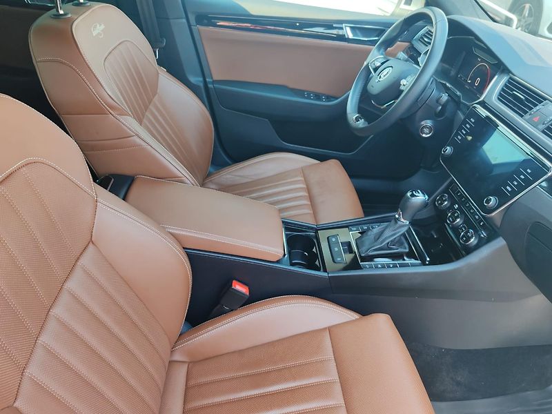 Škoda Superb 2.0 TDI Laurin & Klement 4x4  - fotka 26 z 40
