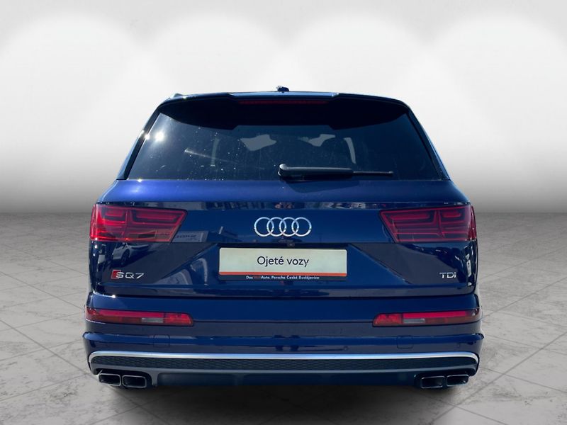 Audi SQ7 4,0 TDI - fotka 9 z 27