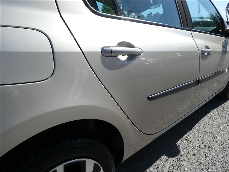 Renault Clio 1,6 i16V automat,serviska,závě - fotka 13 z 47