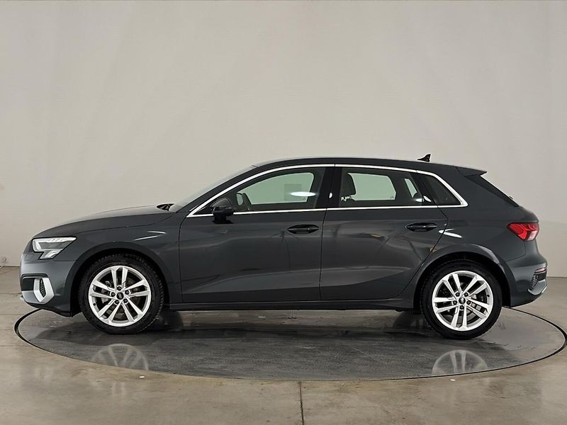 Audi A3 DSG - fotka 3 z 27