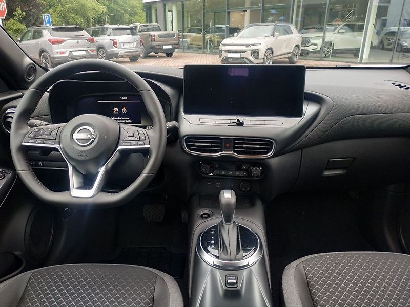 Nissan Juke 1.0 DIG-T, 114k, 7AT, SKLADEM - fotka 12 z 29