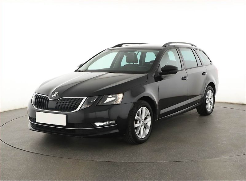Škoda Octavia (2017) Ambition 2.0 TDI, Serv.kniha - fotka 2 z 19