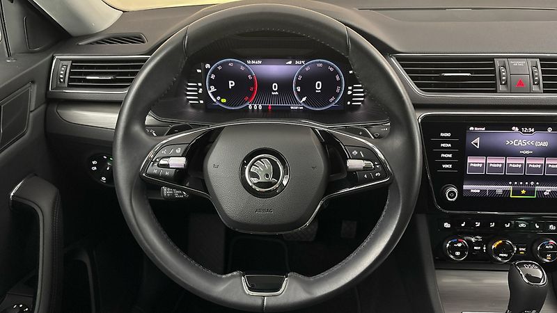 Škoda Superb 2.0 TSI DSG Style - fotka 9 z 28