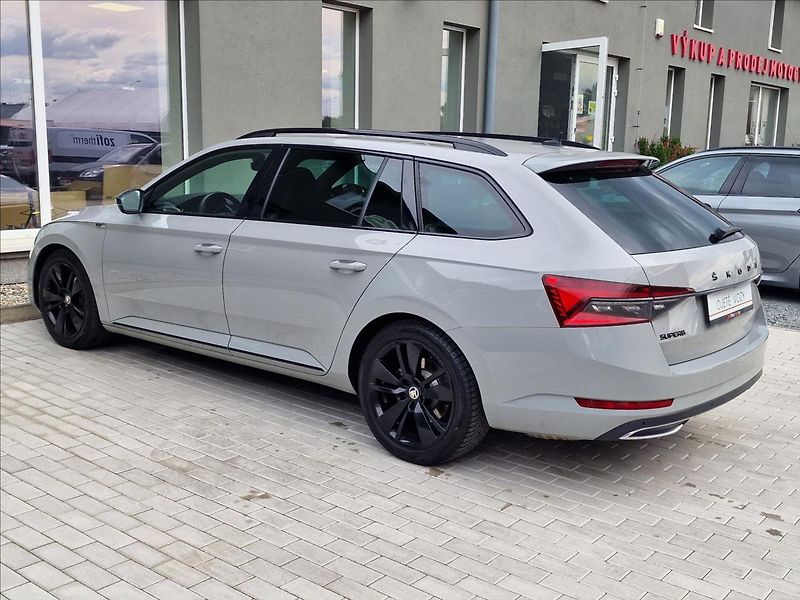 Škoda Superb 2.0TDI 140kW DSG SportLine ,ČR - fotka 7 z 50