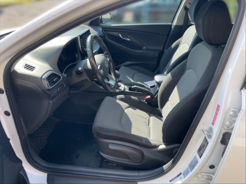 Hyundai i30 1,0 TGDI Family Comfort - fotka 7 z 11
