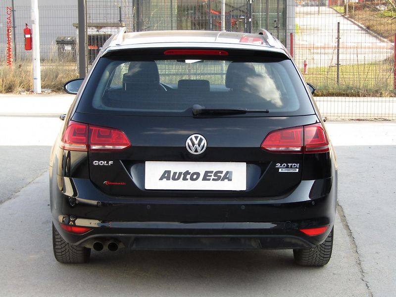 Volkswagen Golf (2016) 2.0TDi, ČR, Highline, DSG - fotka 5 z 16