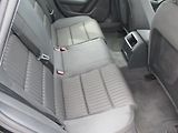 Audi A4 (2009) combi 2,0 TDi servis doložen - náhled 9