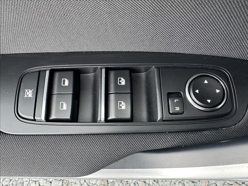 Kia Ceed 1,0 T-GDi FRESH DPH 1.maj. ČR - fotka 23 z 50