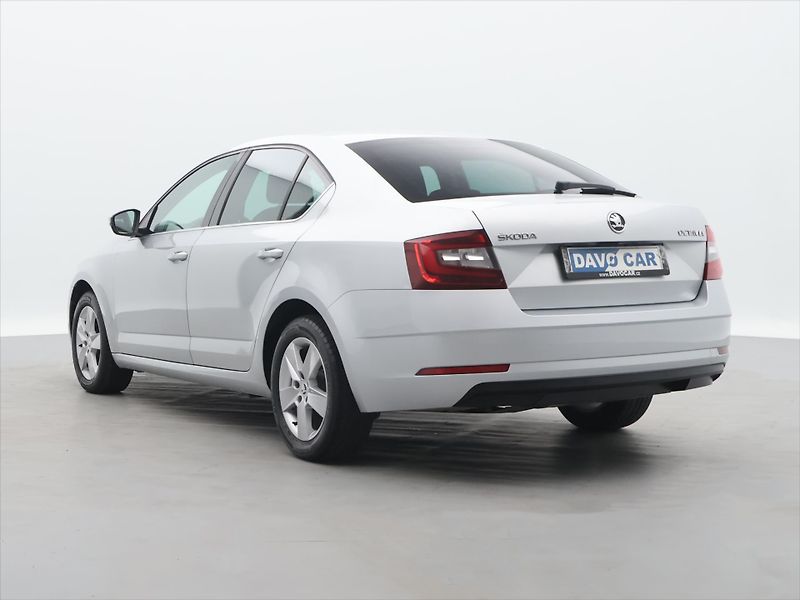 Škoda Octavia 1,6 TDI 85kW DSG CZ Style DPH - fotka 5 z 37