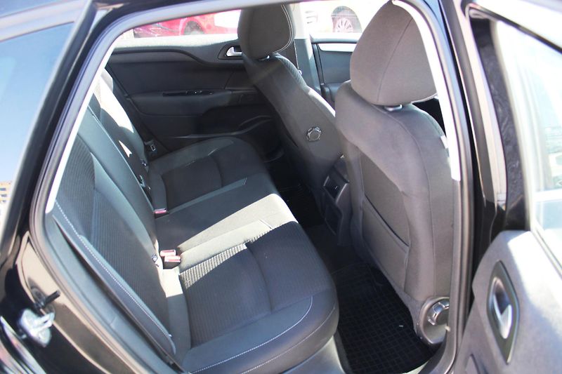 Citroën C4 (2015) 1,2i KLIMA NAVI TEMPOMAT PC - fotka 12 z 16