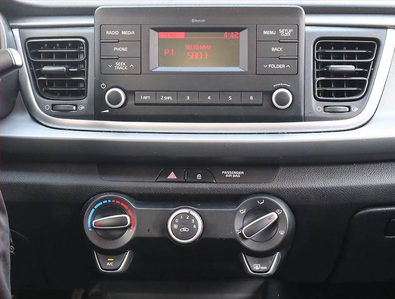 Kia Rio (2017) 1.25 CVVT, Serv.kniha - fotka 12 z 15