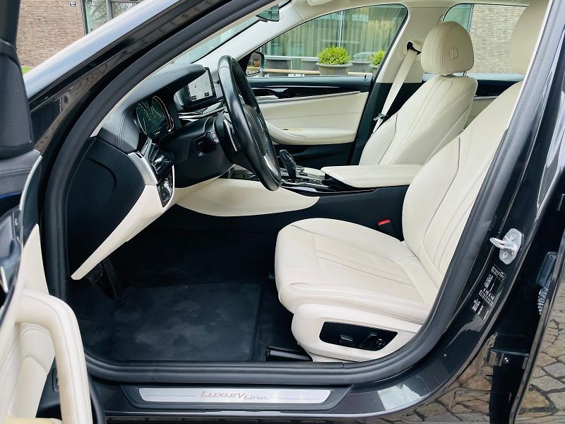 BMW Řada 5 520D AUT KAMERA SERVISKA - fotka 32 z 58
