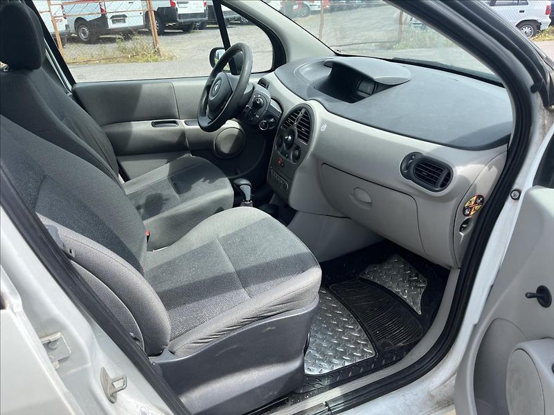 Renault Modus 1,4 i SERVIS - fotka 10 z 28