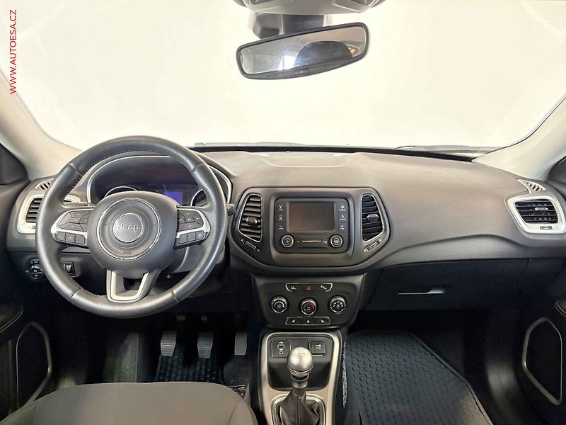 Jeep Compass (2018) 1.4T, ČR, Longitude - fotka 8 z 14