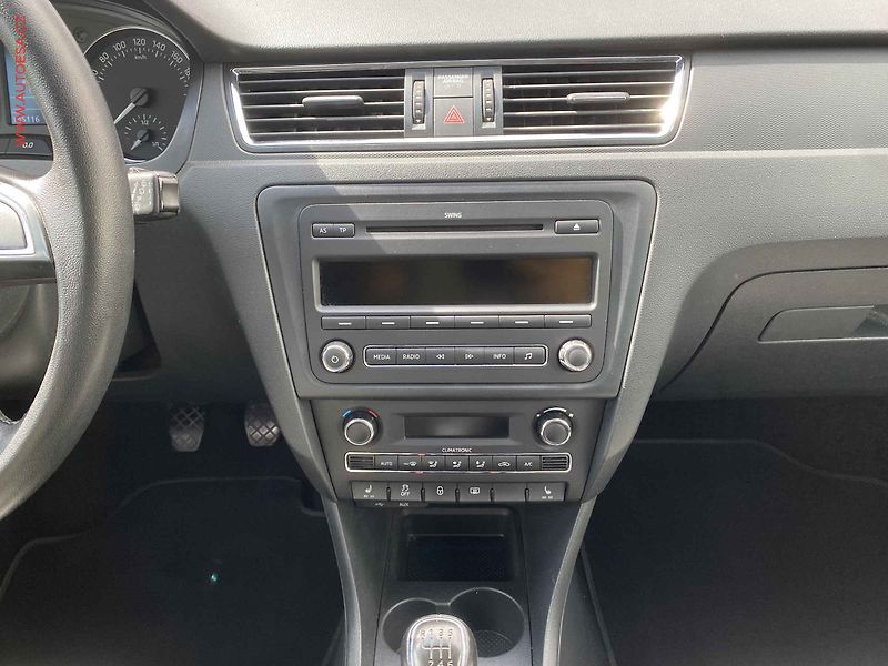 Škoda Rapid (2013) 1.2 TSi, Elegance - fotka 12 z 18