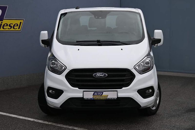 Ford Transit Custom (2020) 2.0 320 L2H1 9 Míst Klima ACC - fotka 2 z 26