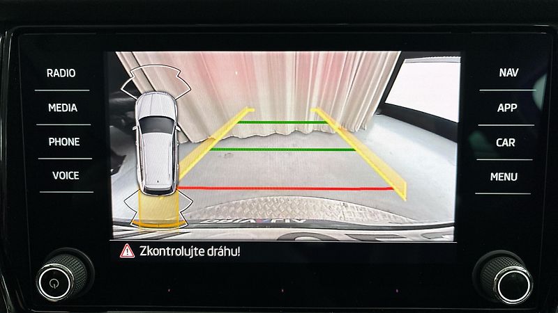 Škoda Kodiaq 2.0 TDI DSG 4x4 Style - fotka 12 z 30