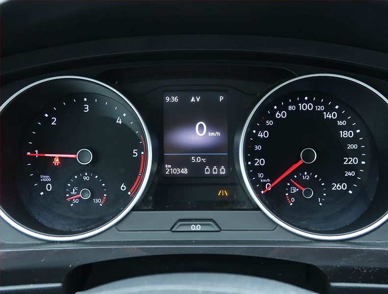 Volkswagen Tiguan (2016) Comfortline 2.0 TDI, Automat - fotka 11 z 21