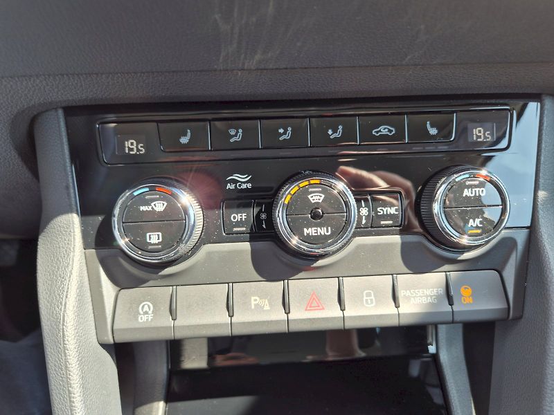 Škoda Karoq (2025) Drive 1.5TSi 110kW 6°manuální - fotka 27 z 31