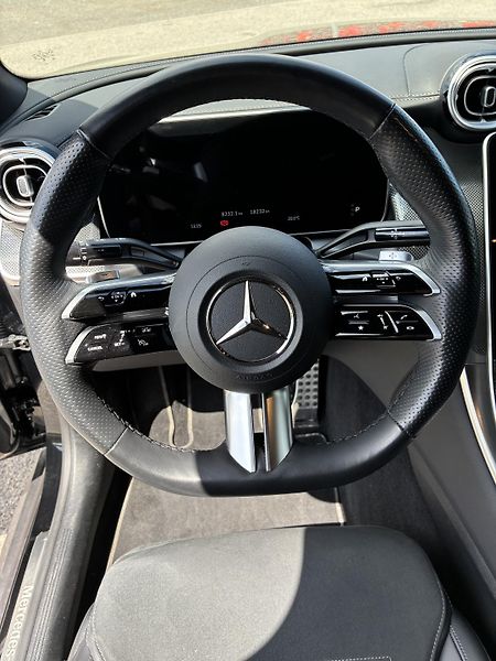 Mercedes-Benz GLC (2025) 220d 4MATIC kupé - fotka 12 z 17