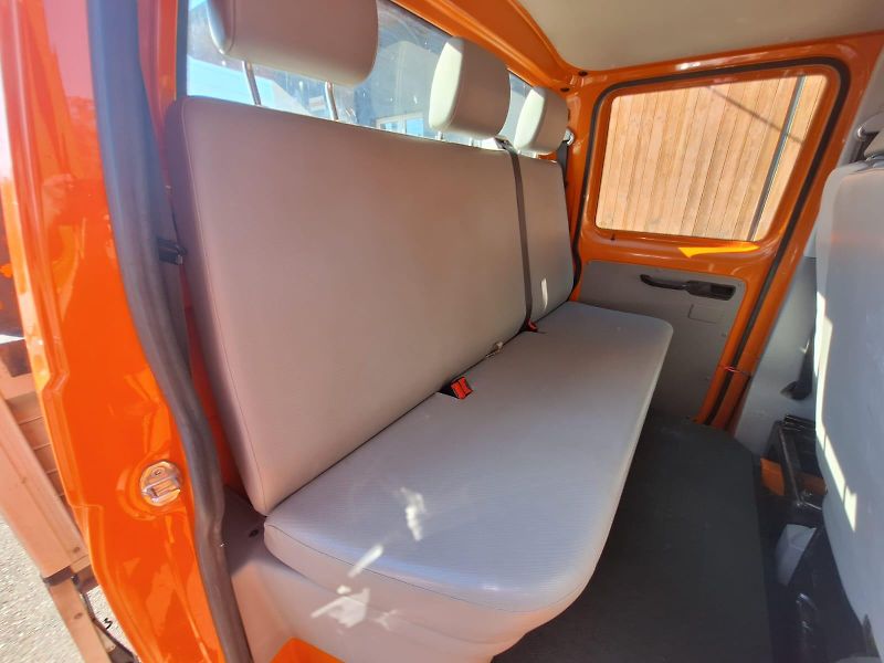 Volkswagen Transporter (2011) T5 2,0TDi DOKA 6míst valník - fotka 18 z 18