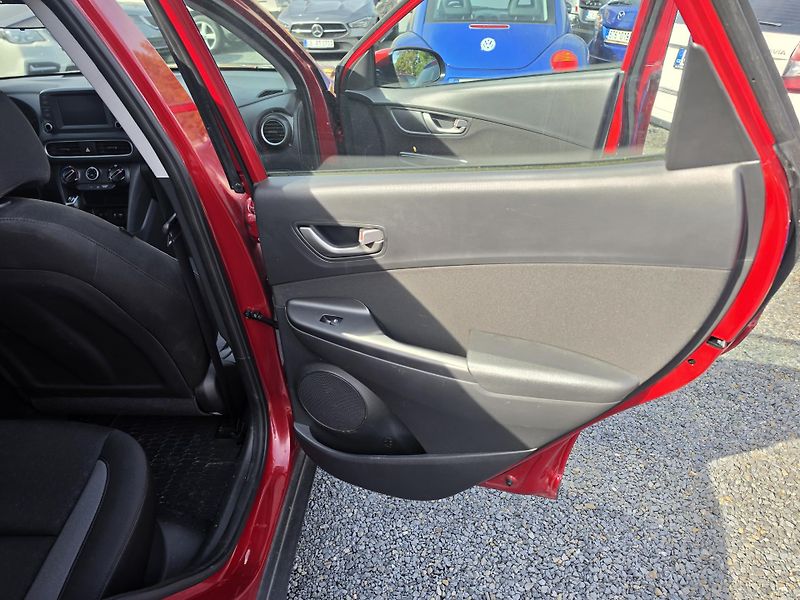 Hyundai Kona 1.0 T  - fotka 16 z 24