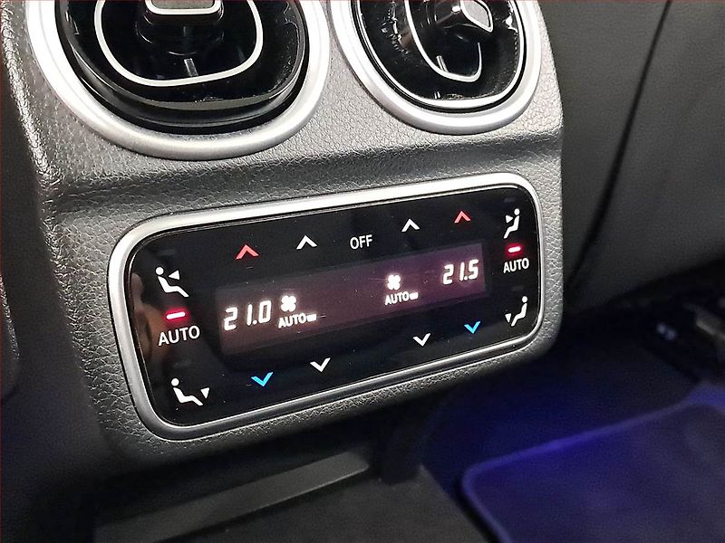 Mercedes-Benz Třídy C (2022) C 220 d 4MATIC - fotka 16 z 24