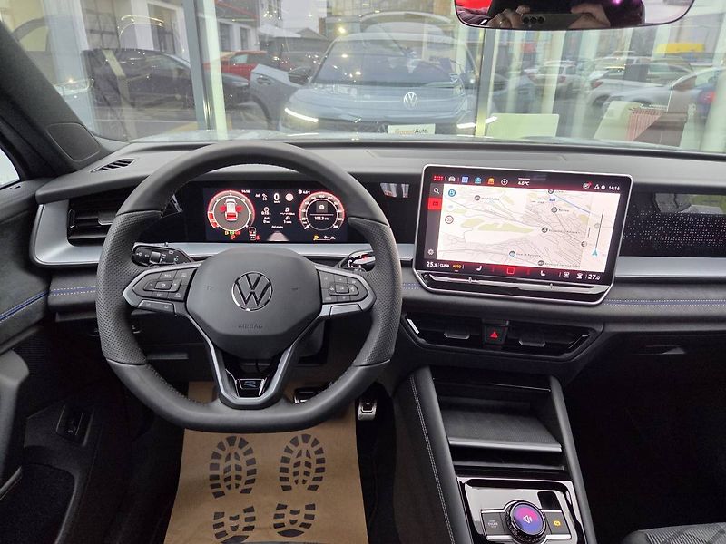 Volkswagen Tayron (2026) R-line 2.0 TDI 142 kW 4M DSG 7 - fotka 16 z 62