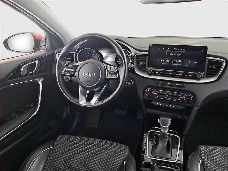 Kia XCeed (2023) TOP 1.5 T-GDI - fotka 7 z 18
