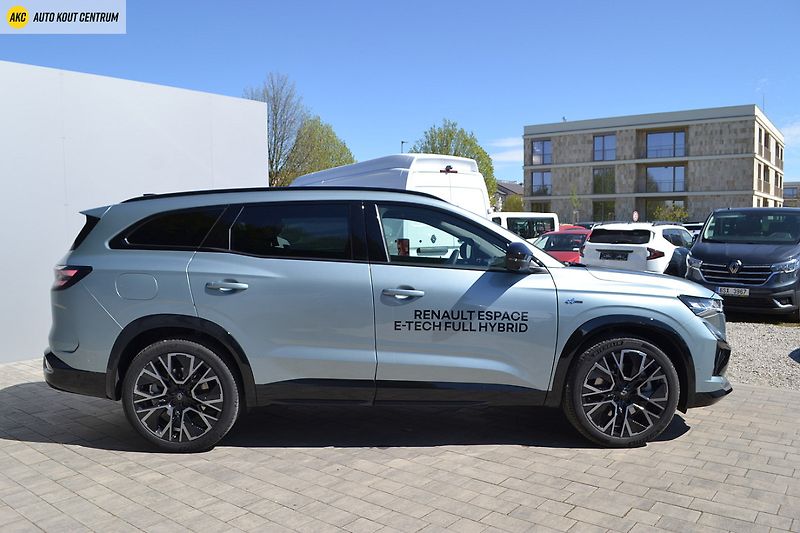 Renault Espace esprit Alpine full hybrid E-Te - fotka 6 z 73