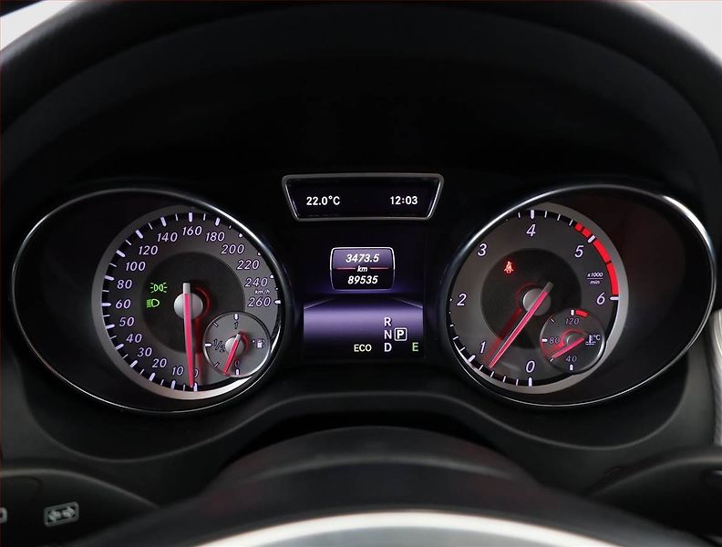 Mercedes-Benz GLA (2014) 200 CDI, 4X4, Automat - fotka 9 z 20