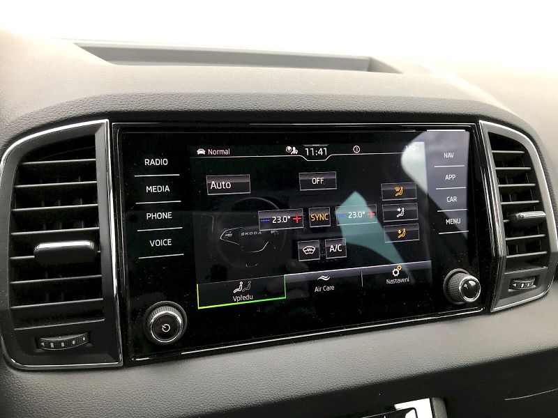 Škoda Karoq (2025) Top Selec 110/1.5 A7F - fotka 25 z 28