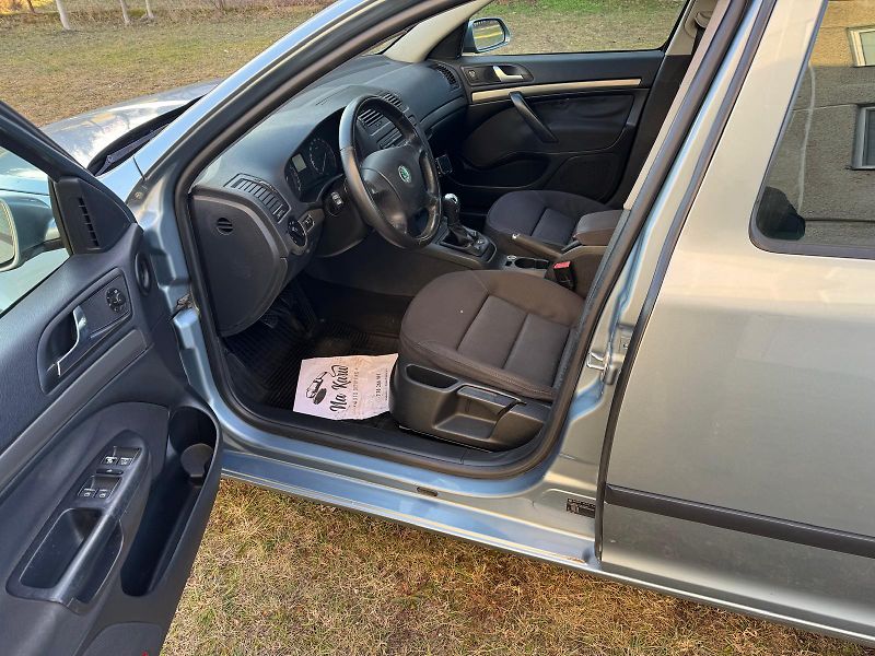 Škoda Octavia 1.9TDI,volat- 608 081 843 - fotka 12 z 12