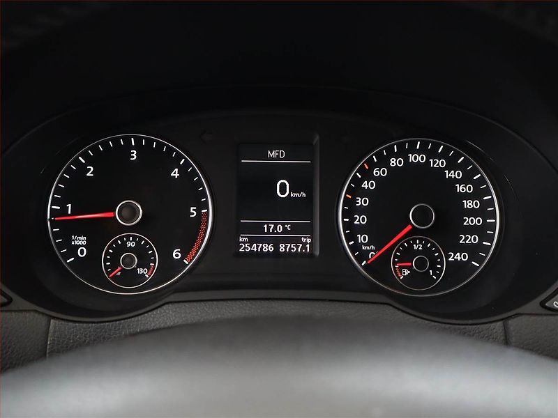 Seat Alhambra (2014) 2.0 TDI, Automat, Kůže, Navi - fotka 9 z 16