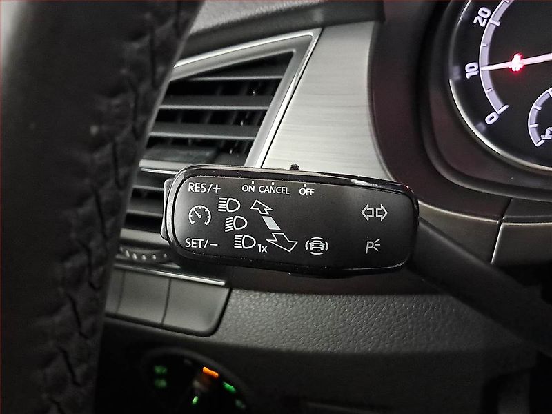 Škoda Fabia (2019) Style 1.0 TSI, Navi, Tempomat - fotka 18 z 19