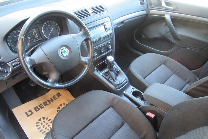 Škoda Octavia 1.9 TDi AUT. KLIMA  SADA KOL - fotka 9 z 19