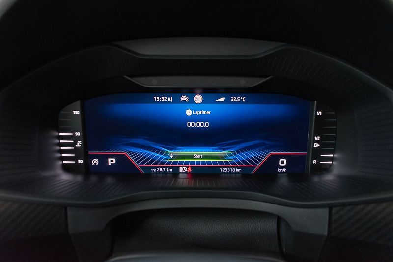 Škoda Kodiaq 2.0 TDI SPORTLINE*TAŽNÉ*ČR 1.M - fotka 25 z 49