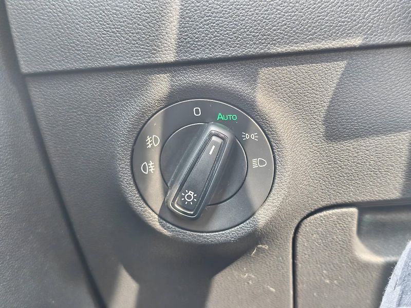 Škoda Karoq 2,0TSI 140kW Sportline 7DSG 4x - fotka 19 z 23