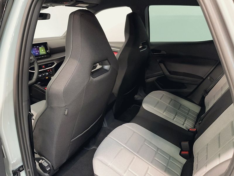 Seat Arona (2026) FR 1.0 TSI 115k DSG - fotka 8 z 25