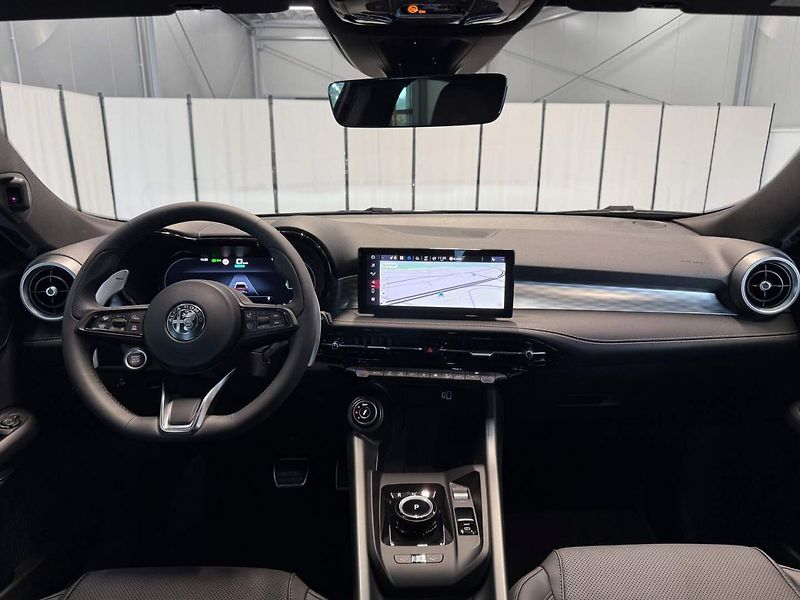 Alfa Romeo Tonale (2026) Veloce 1.5 Turbo Ibrida 175 TC - fotka 7 z 24