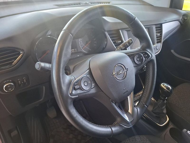 Opel Crossland 1.2T 81KW 2023 - fotka 10 z 11