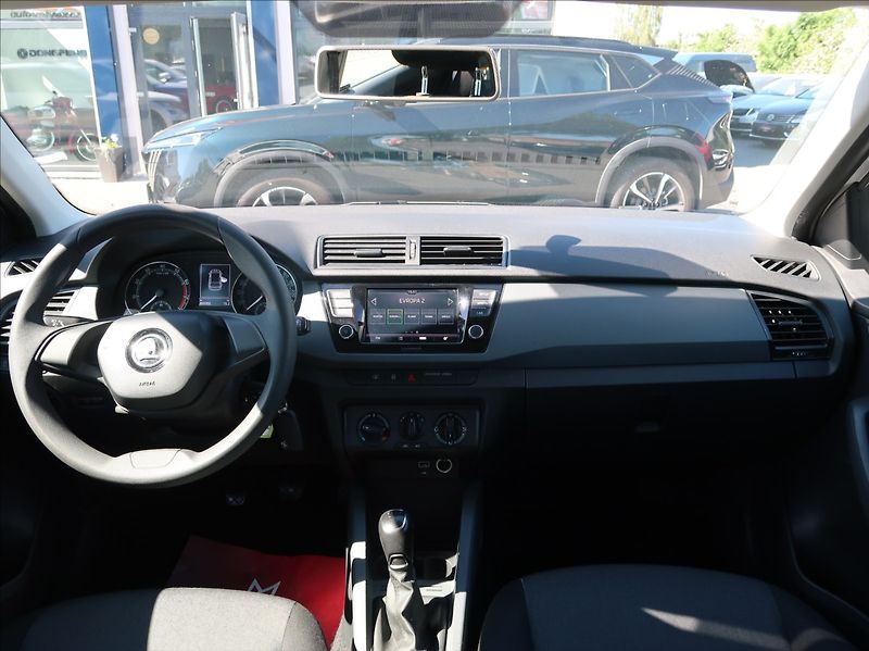 Škoda Fabia 1,0 TSi,70kW,1majČR,klima,DPH - fotka 15 z 24