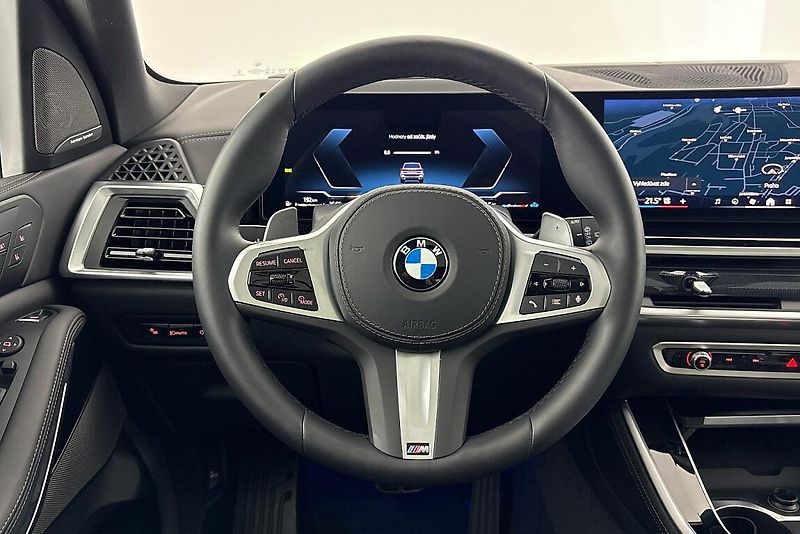BMW X5 xDrive40i - fotka 24 z 29