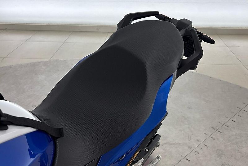BMW F 900 R A2 - fotka 9 z 14