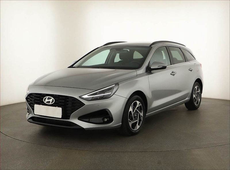 Hyundai i30 (2025) Style 1.5 T-GDI MHEV 48V - fotka 2 z 14
