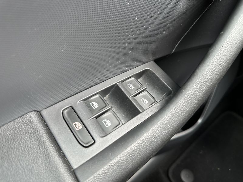 Škoda Rapid 1.2 TSI Ambition  - fotka 19 z 25